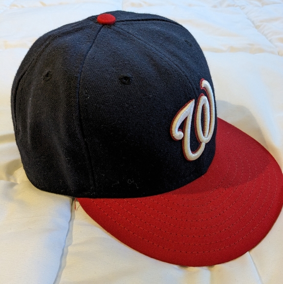 Washington Nationals fitted ball cap - Picture 2 of 3